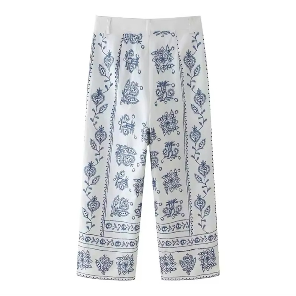 Embroidered pants - Picture 3 of 4